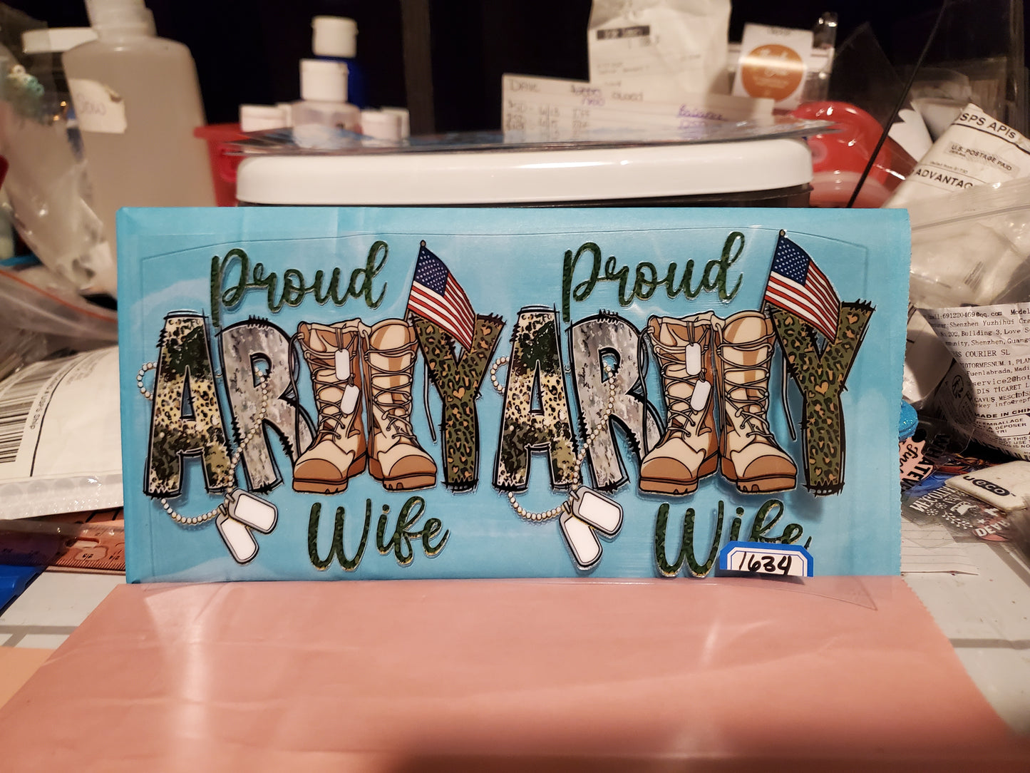 Proud army wife 1634