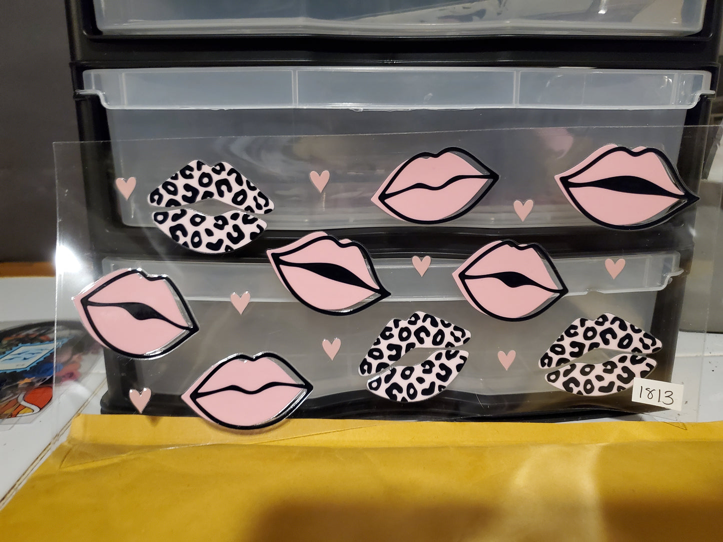 Lips 1813