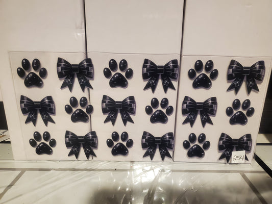 Paw Print Black 254