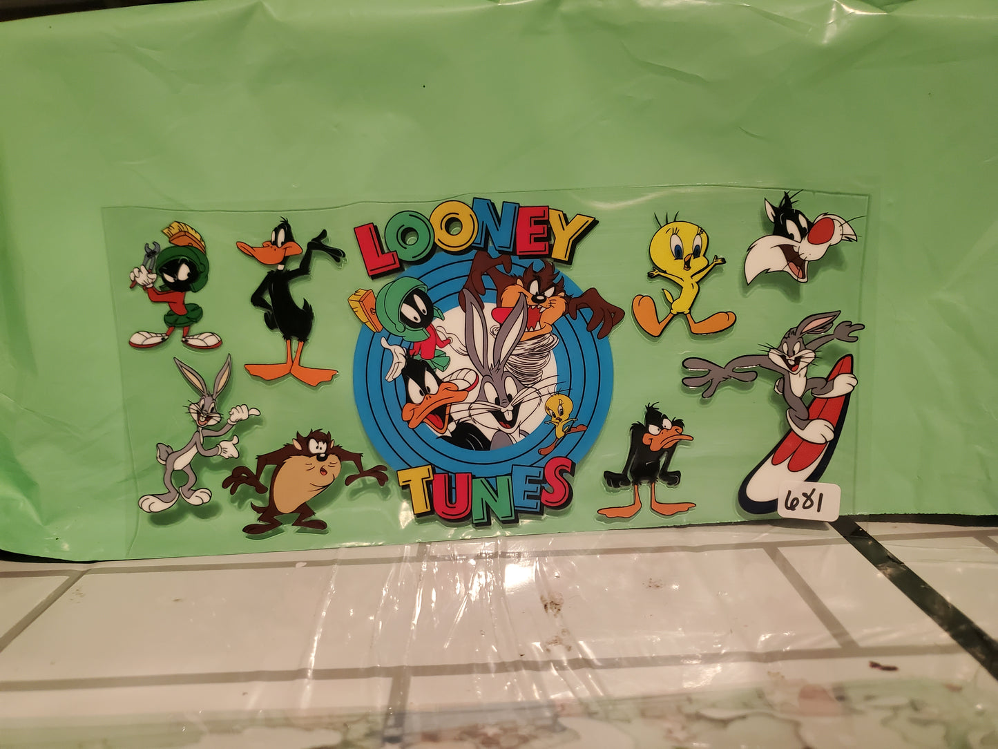 Looney Tunes 681