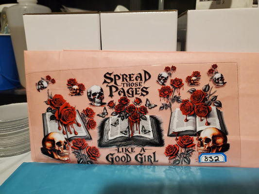 Spread those pages 832